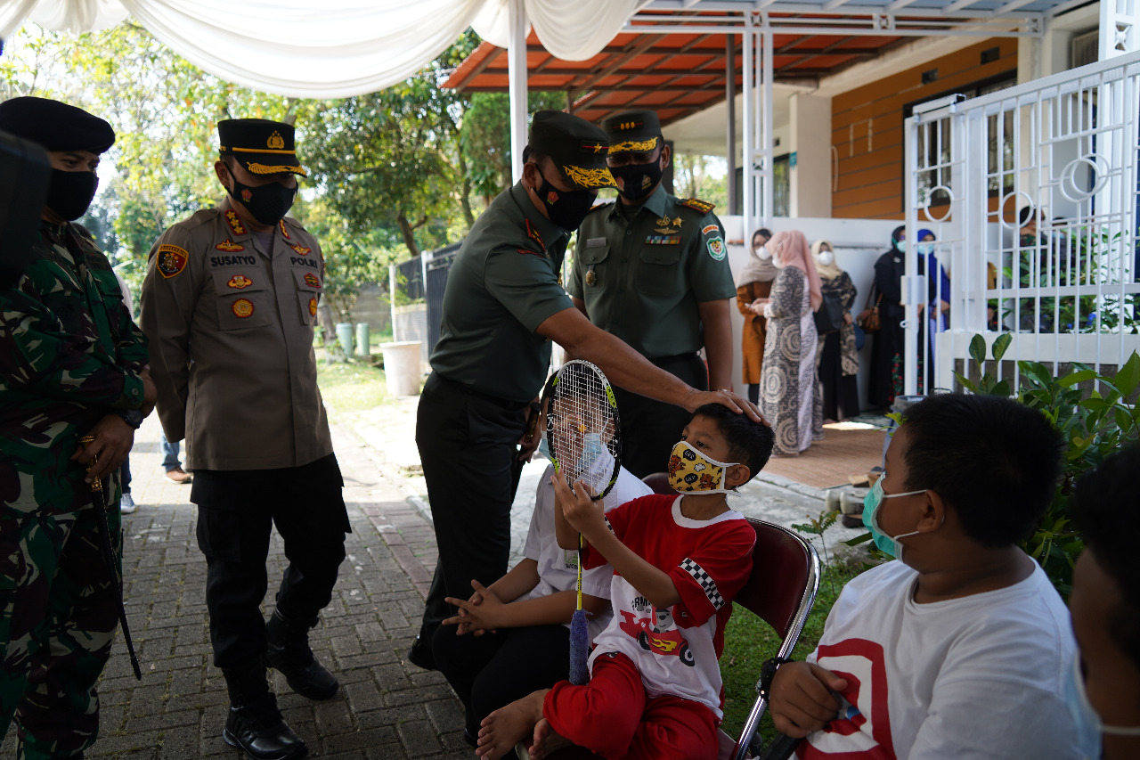Terkait Musibah KRI Nanggala 402, Danrem 061/SK : Keluarga Besar TNI Mengucapkan Duka Yang Mendalam