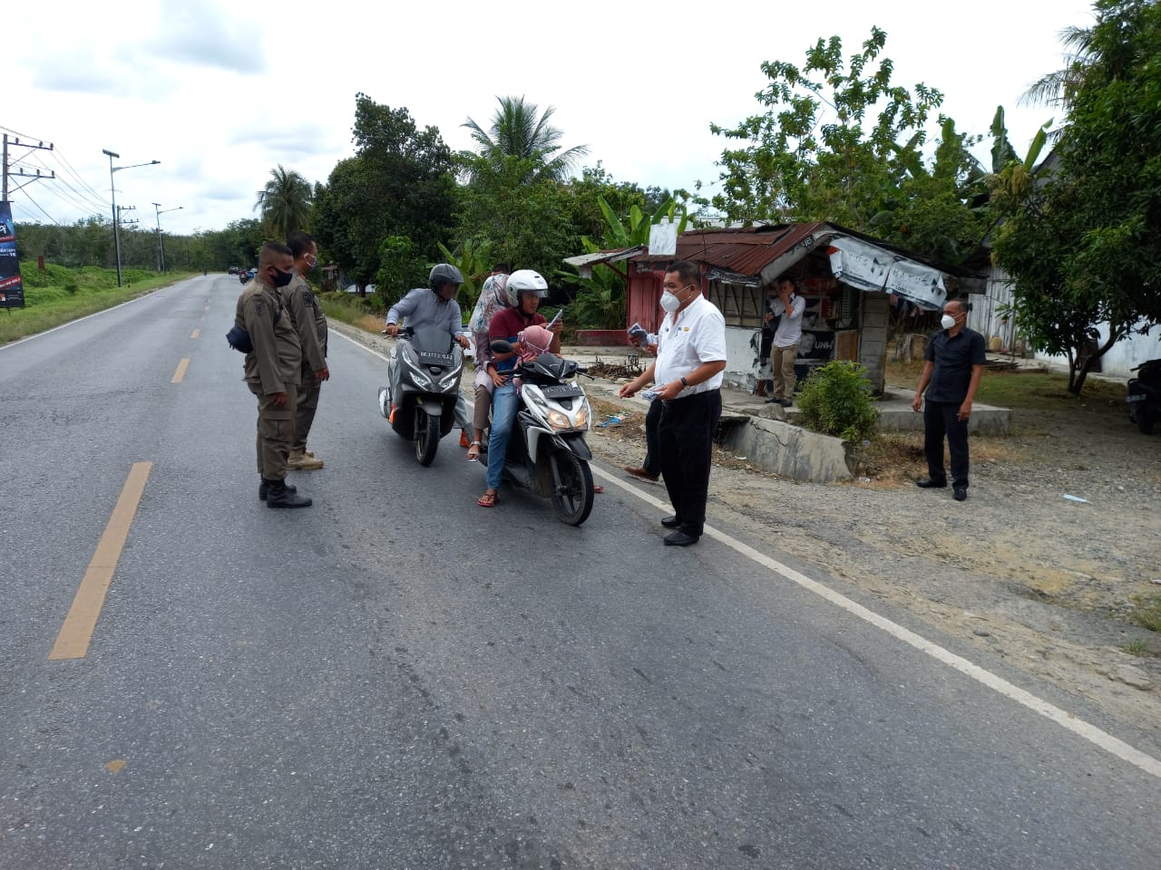 Sekdakab Labuhanbatu Monitoring Penyekatan Mudik IdulFitri 1442 H