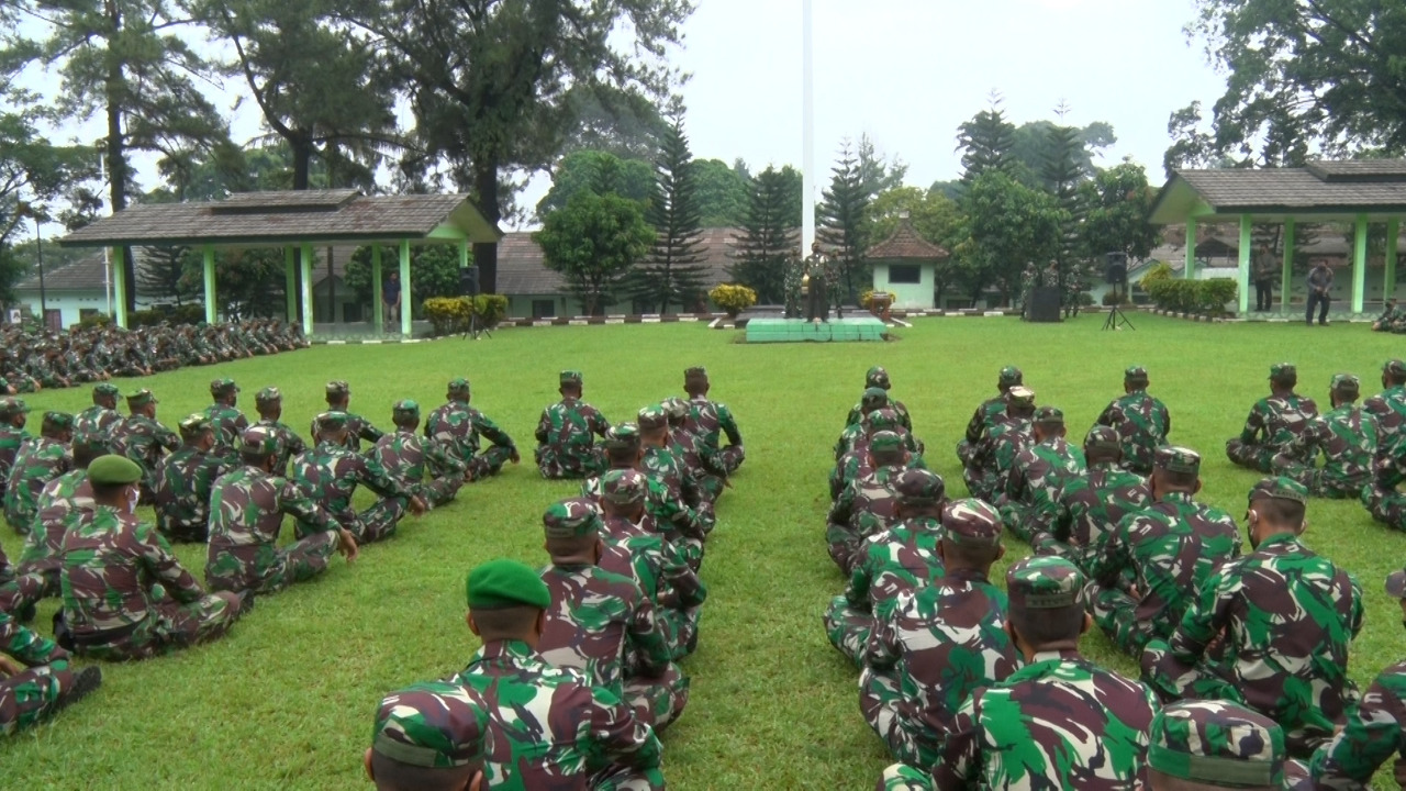 Penugasan ke Daerah Operasi Papua, Danrem 061/SK Berikan Pengertian Kepada Keluarga Dukung Perjuangan Demi NKR