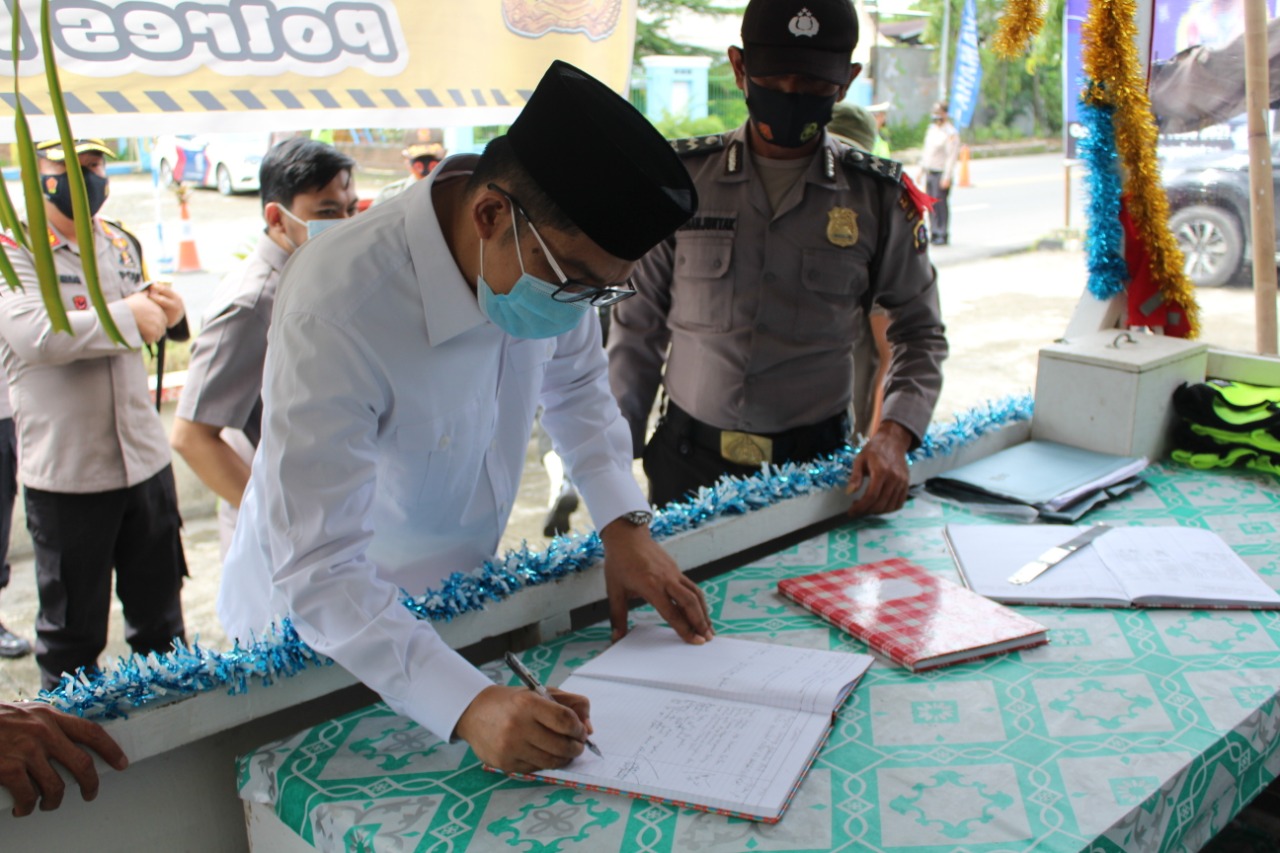 Polres Pematangsiantar dan Kompolnas RI Cek Penyekatan POS PAM I Jalan Medan