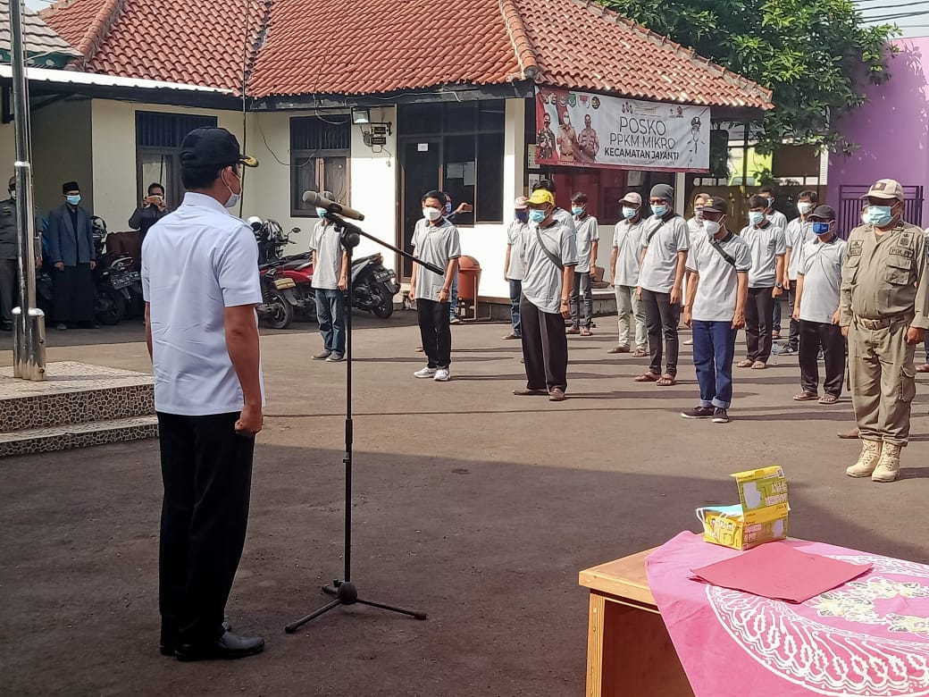 Sebanyak 100 orang anggota KPS desa Pabuaran Dibentuk dan Diberikan Bimtek di aula Kecamatan Jayanti