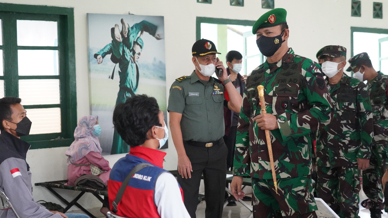 Korem 061/SK Hadiri Launching Vaksinasi Massal untuk Masyarakat Bogor