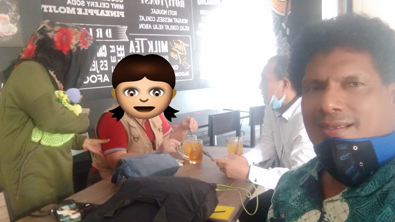 Samping Lapas Cipinang Ada Tempat Melepas Lapar dan Dahaga : Cafe BTW