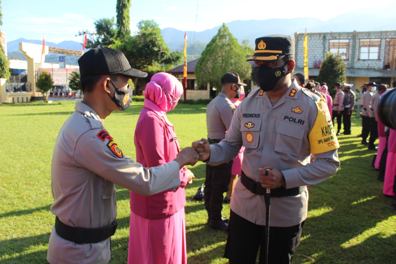 HUT Bhayangkara 75 Thn, 45 Anggota Polres Jayapura Dapat Kenaikan Pangkat