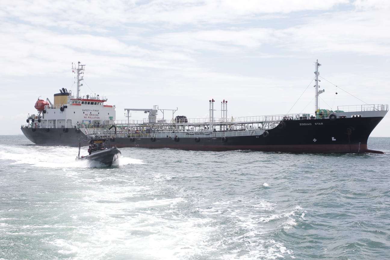 TNI AL Tangkap Tanker Berbendera Panama Langgar Aturan di Perairan Batam