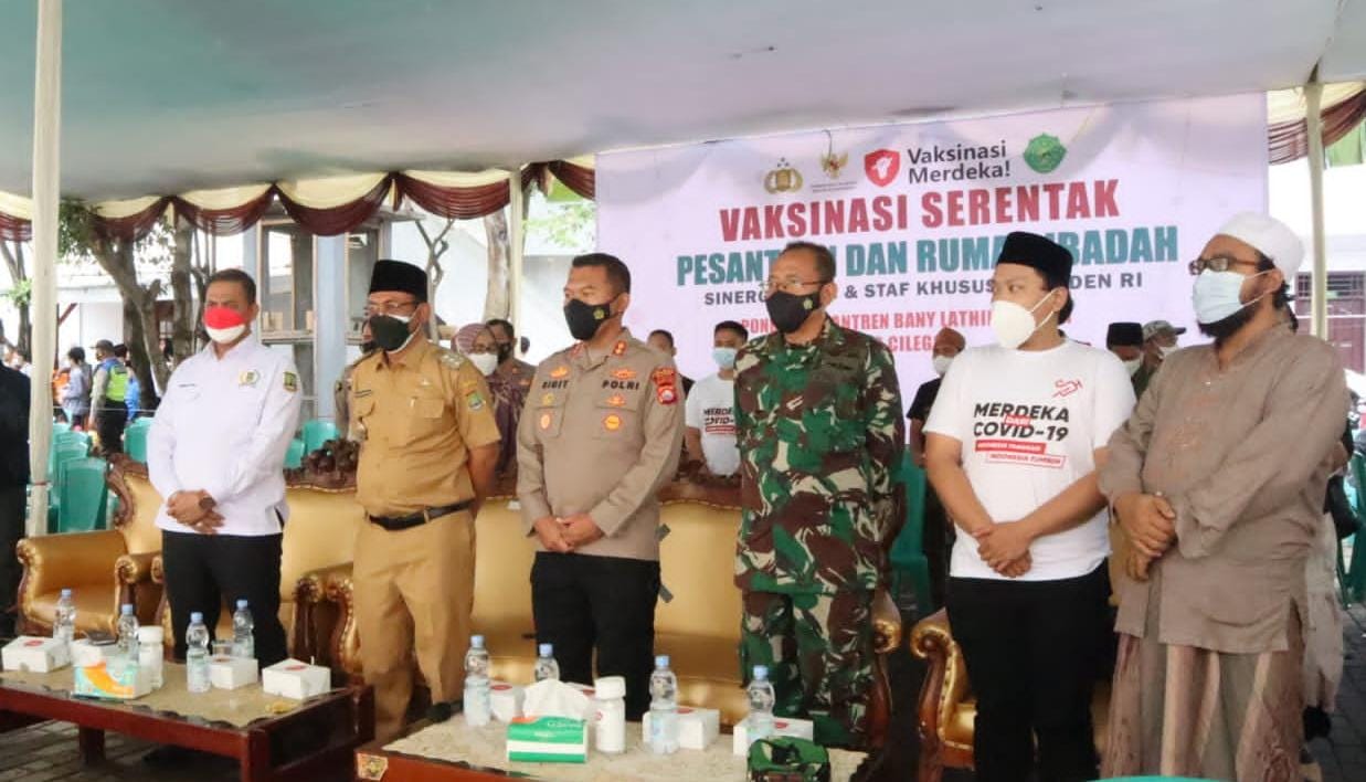 1.200 Dosis Vaksin Siap disuntikan Polres Cilegon Polda Banten ke Pesantren