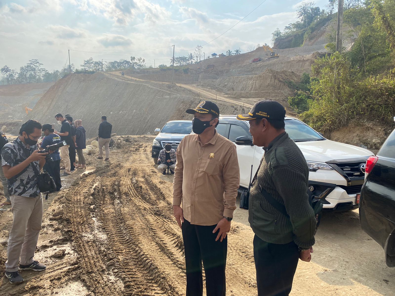 Bagus Selo Tinjau Pelaksanaan Proyek Waduk Jlantah di Kecamatan Jatiyoso, Pemda Jangan Sampai Kecolongan