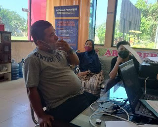 Mengaku Staf Kemensos, Tipu Puluhan Warga Digiring ke Kantor Polisi