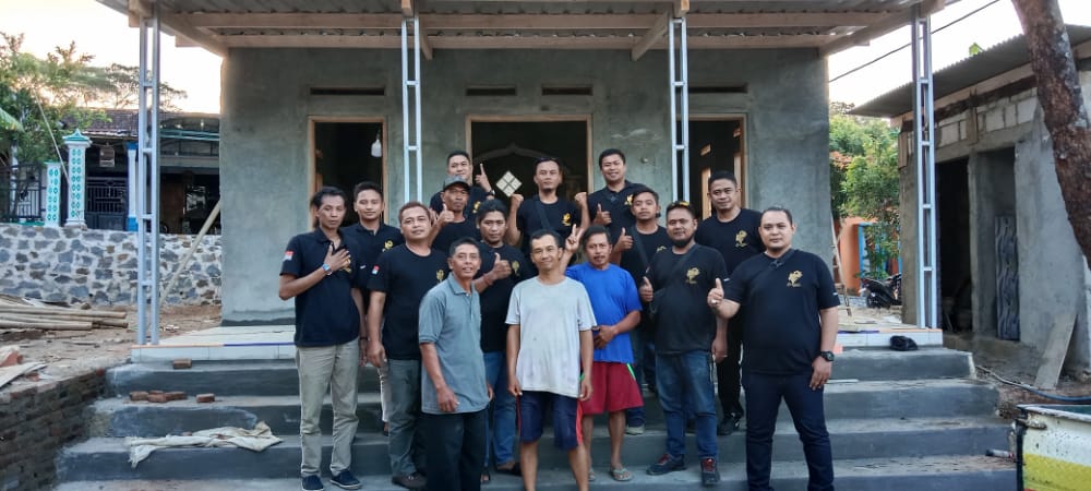 Komunitas Keluarga Besar Bolodewo Paseduluran Tanpa Batas di Wilayah Karanganyar adakan Giat Bansos