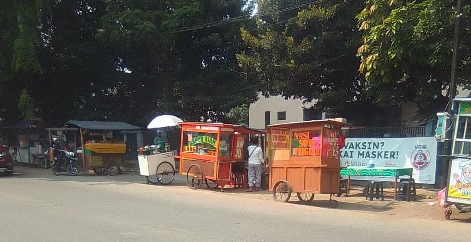 Pedagang Kaki Lima Keluhkan Maraknya Pungli oleh Oknum Petugas Satpol PP Kecamatan Cibodas