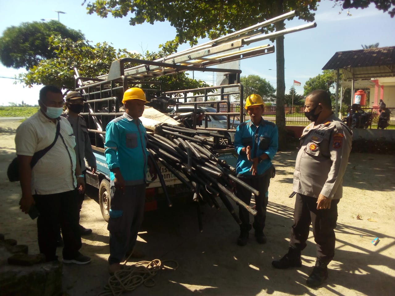 Polisi Ringkus Maling Kabel PLN di Jalan Lintas Pematang Siantar Sumut