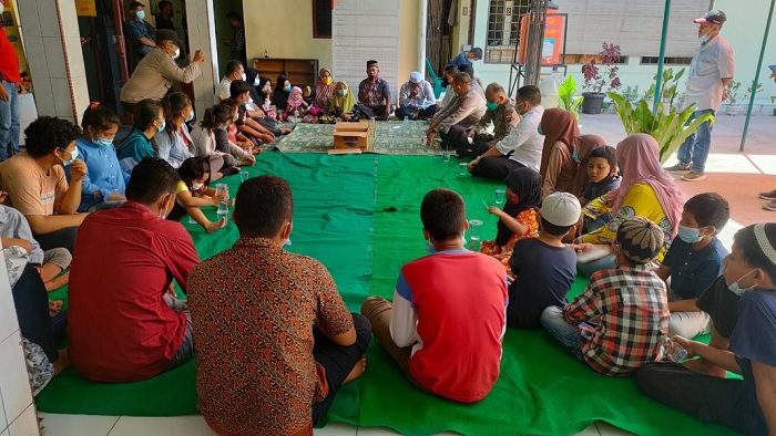 Terkait Pencopot Jabatan Kapolsek Percut Sei Tuan, Undang Anak Yatim Gelar Doa Bersama