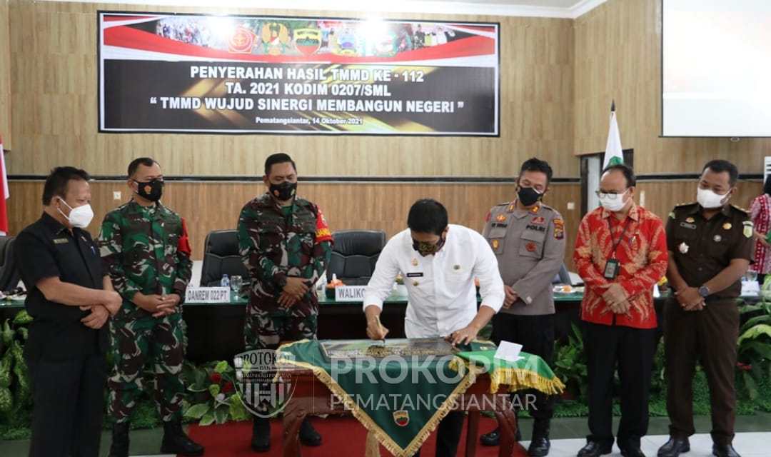 Walikota Siantar Tutup TMMD ke 122 Tahun 2021 Kodim 0207/Simalungun