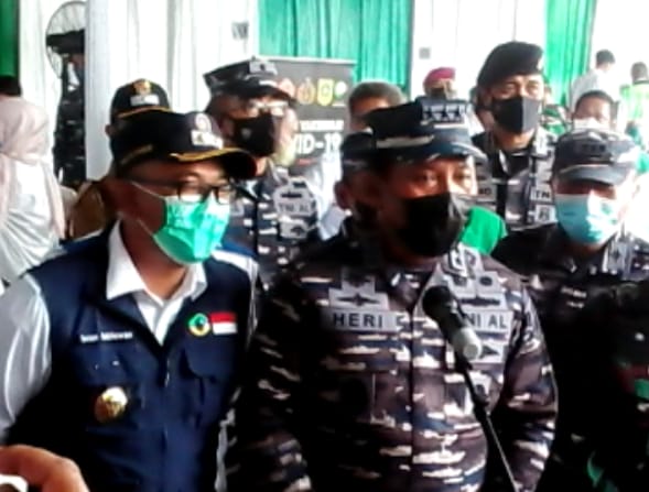 Wakil Bupati Bogor Menghadiri Vaksinasi Massal bersama TNI AL di Kecamatan Cijeruk – Bogor