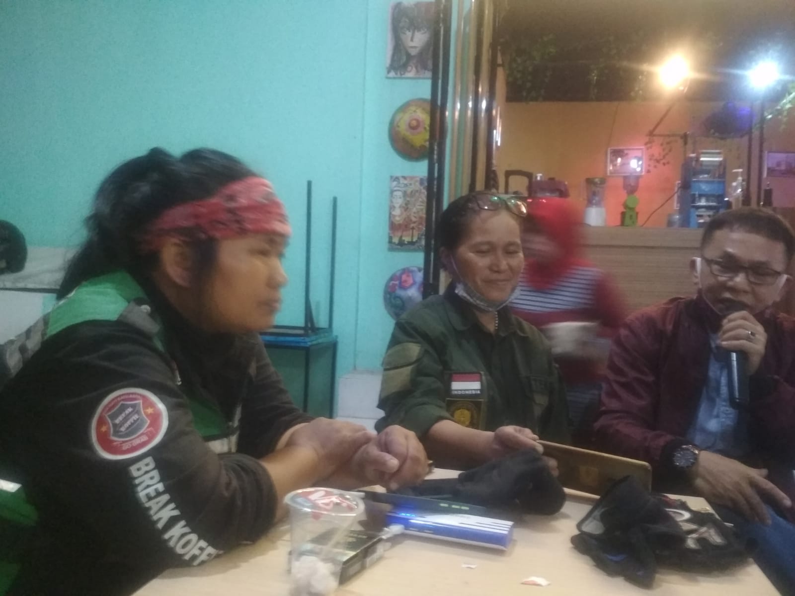Cafe Kopi Doeloe : Rendevouze Paling Murah di Kodam Raya 6A, Sumur Batu