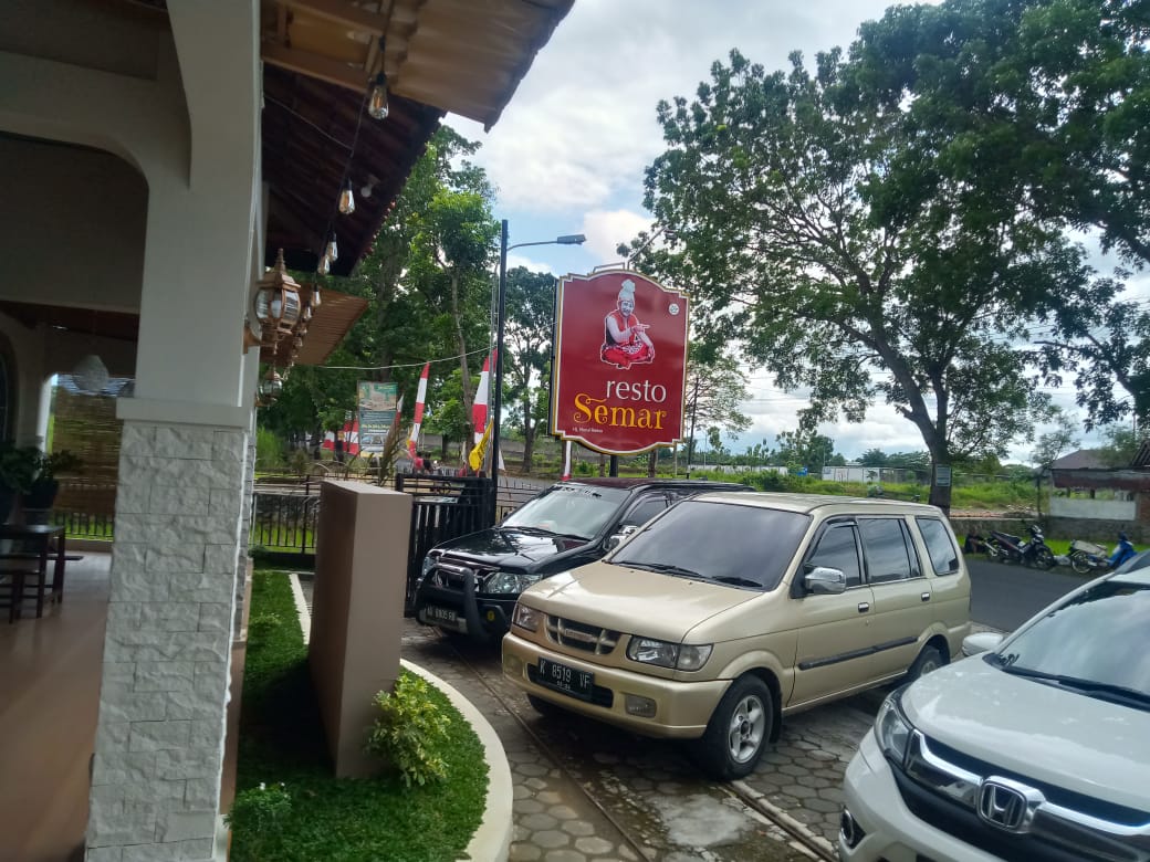 Getuk Semar, Kembangkan sayap Membuka Resto Semar