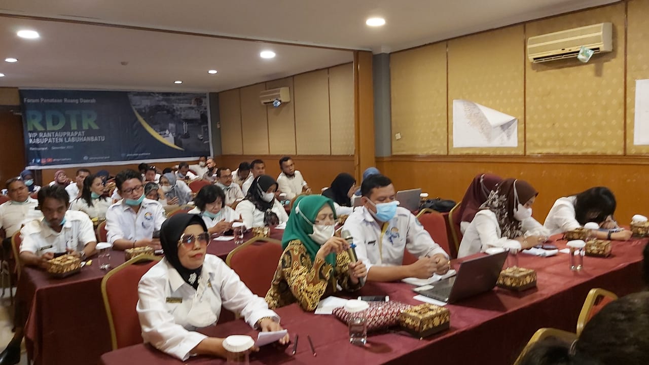 Sekdakab Labuhanbatu Ikuti Konsultasi Publik RPKRP