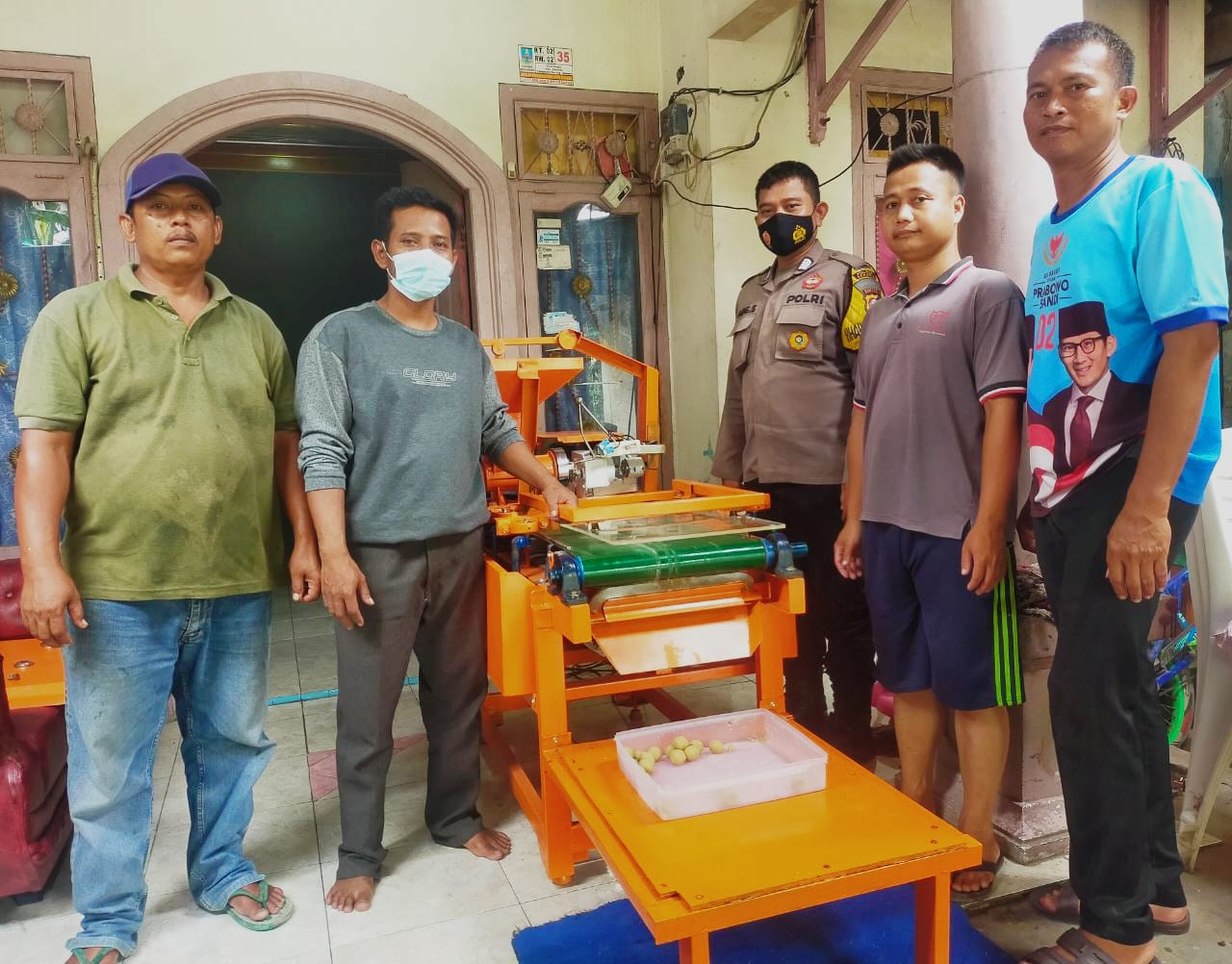 Inovatif dan Kreatif, Warga Desa Koper Cikande Ciptakan Mesin Cetak Bakso Cara Otomatis dan Irit Daya Listrik 