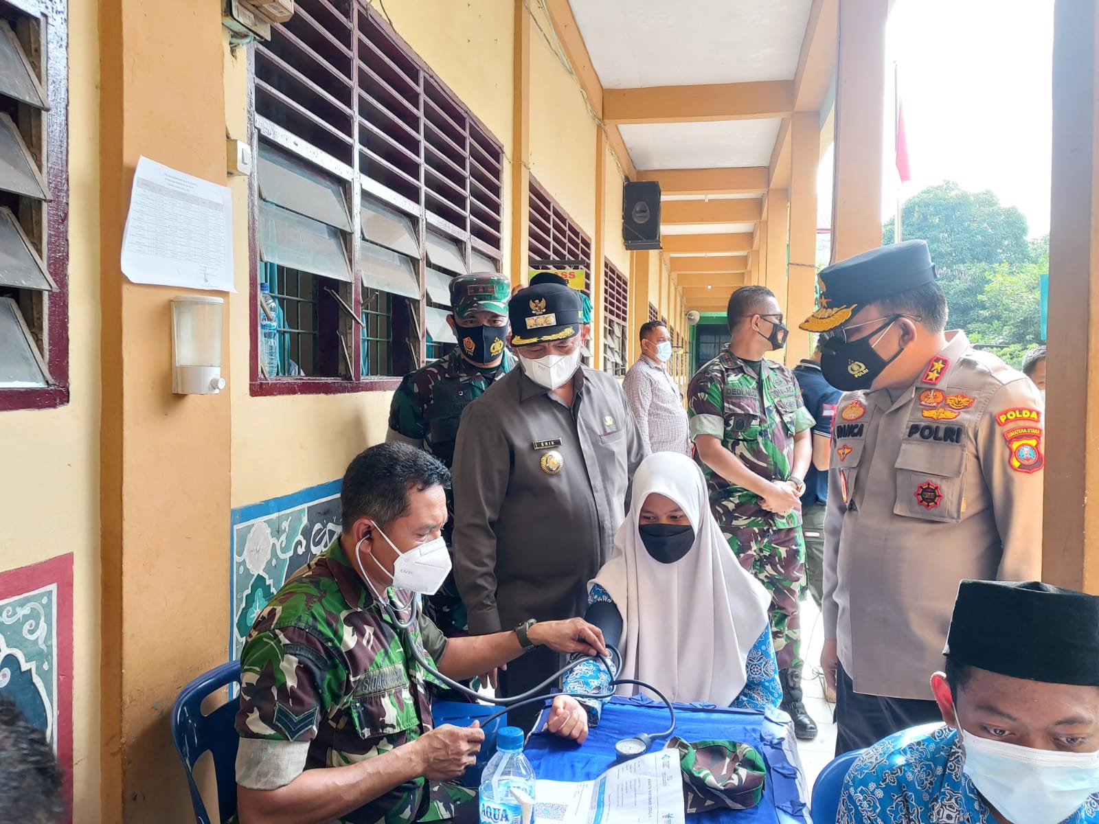 Bupati Labuhanbatu Dampingi Kapolda Sumut Tinjau Pelaksanaan Percepatan Vaksinasi Covid-19