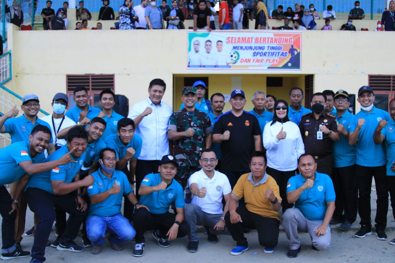 Liga OPD Ditutup, Bupati Labuhanbatu Serahkan Trophy dan Hadiah