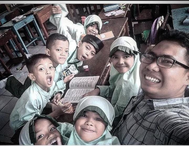 Pendidikan dan Orang Tua Menjadi Peran Penting dalam Mendidik Anak