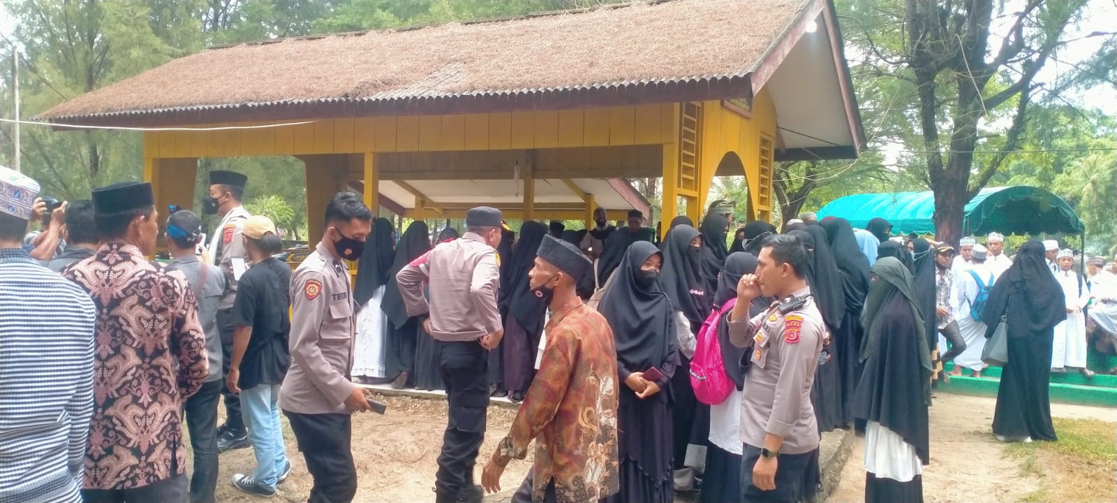 Kapolres Simeulue Adakan Acara Haul Mengenang Keteladanan Tengku Khalilullah Diadiri KH. Nuril Arifin.