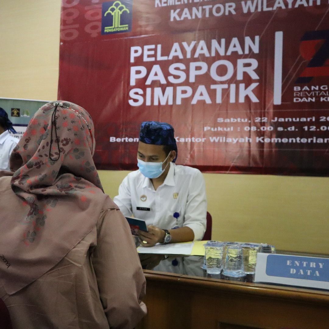 Layanan Paspor Simpatik Dalam Rangka Hari Bhakti  Imigrasi ke-72