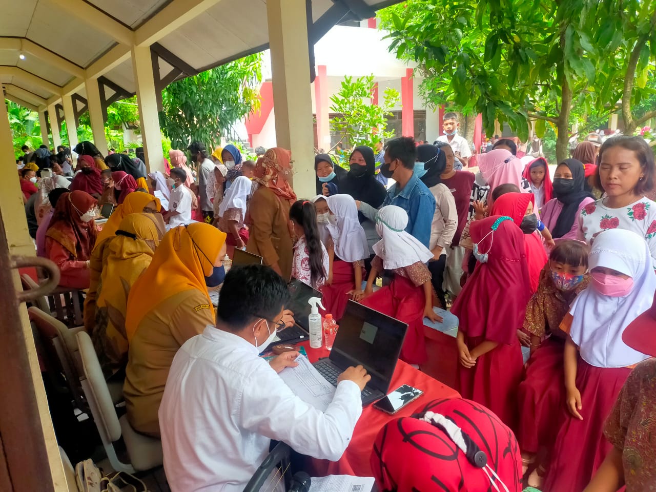 SD Negri Cempaka II Cisoka Laksanakan Kegiatan Vaksinasi Tanpa Adanya Pantauan dari Tim Satgas Covid-19