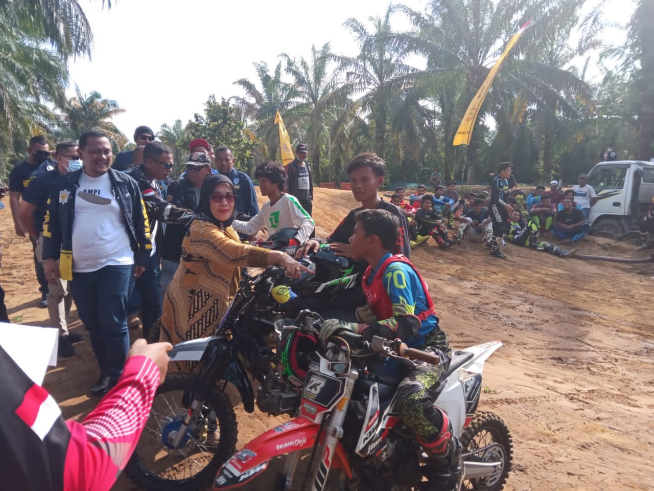 Wabup Labuhanbatu Hadiri Pembukaan Motocross