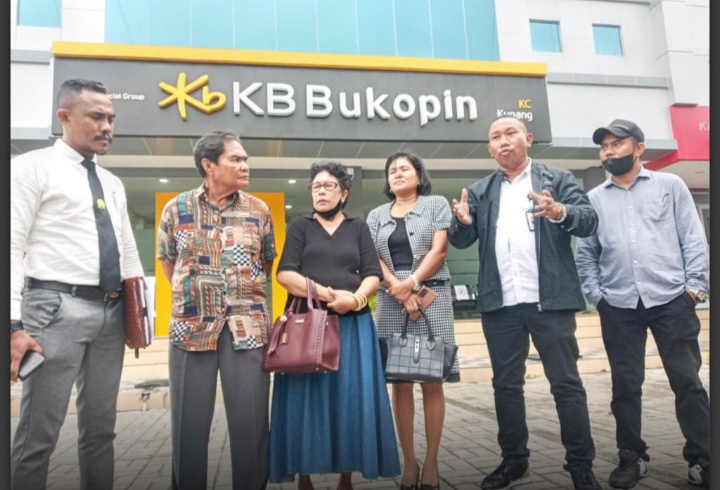 Agustinus Nahak Datangi Kantor Pusat Bank Bukopin Terkait Nasabah Prioritas Korban 3 Milyar