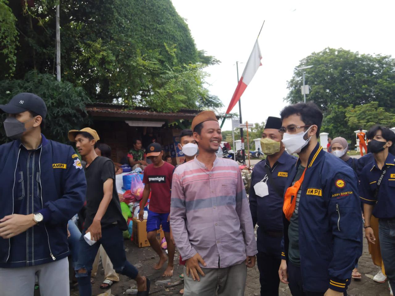 Ketua Dan Wakil Ketua AMPI Provinsi Banten, Menyalurkan Bantuan Kemanusian Korban Banjir Serang Banten