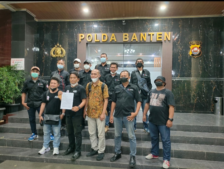 FWJI DPW Banten Laporkan Oknum Kades Wanakerta Ke Polda Banten