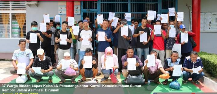 37 Warga Binaan Lapas Kelas IIA Pematangsiantar Kanwil Kemenkumham Sumut Kembali Jalani Asimilasi di Rumah