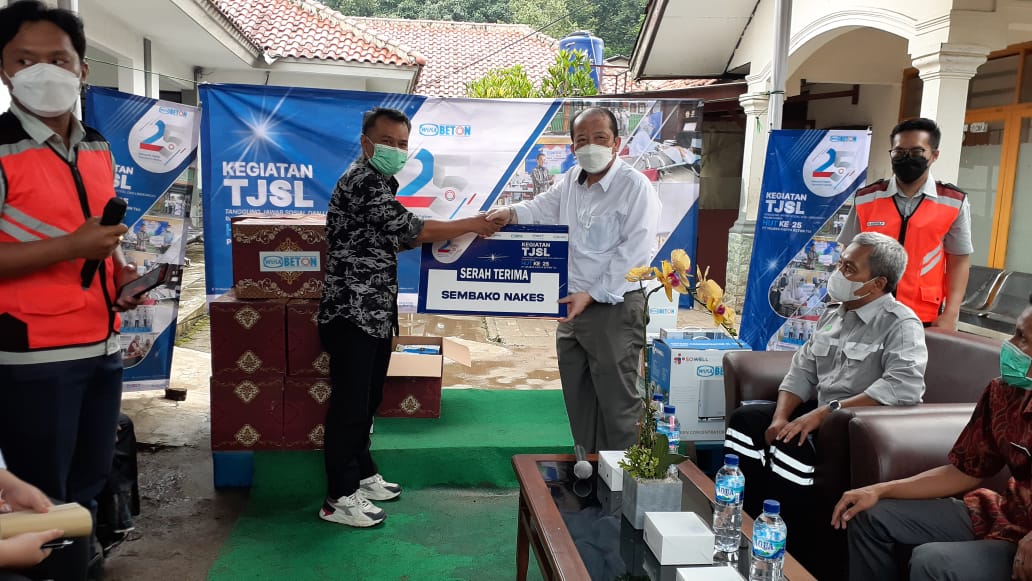 Melalui Program Tanggung Jawab Sosial dan Lingkungan (TJSL), PT WIKA Berikan Bantuan Sosial kepada Puskesmas B