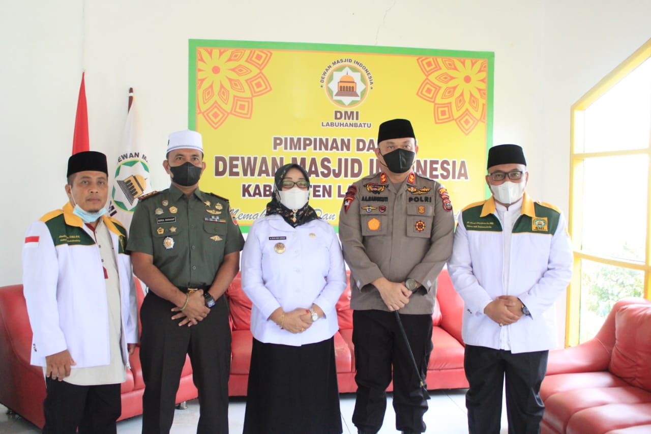 Wabup Labuhanbatu Hadiri Pelepasan Team Safari Ramadhan DMI