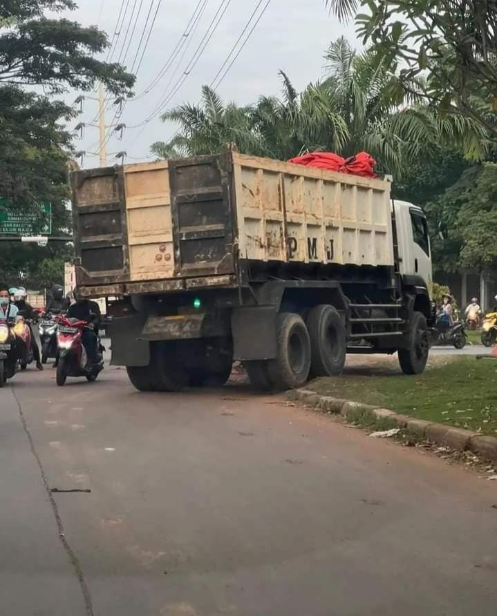 Pemkot Tangerang Tidak Serius Dalam Menangani Kasus Rusaknya Jalan Juanda