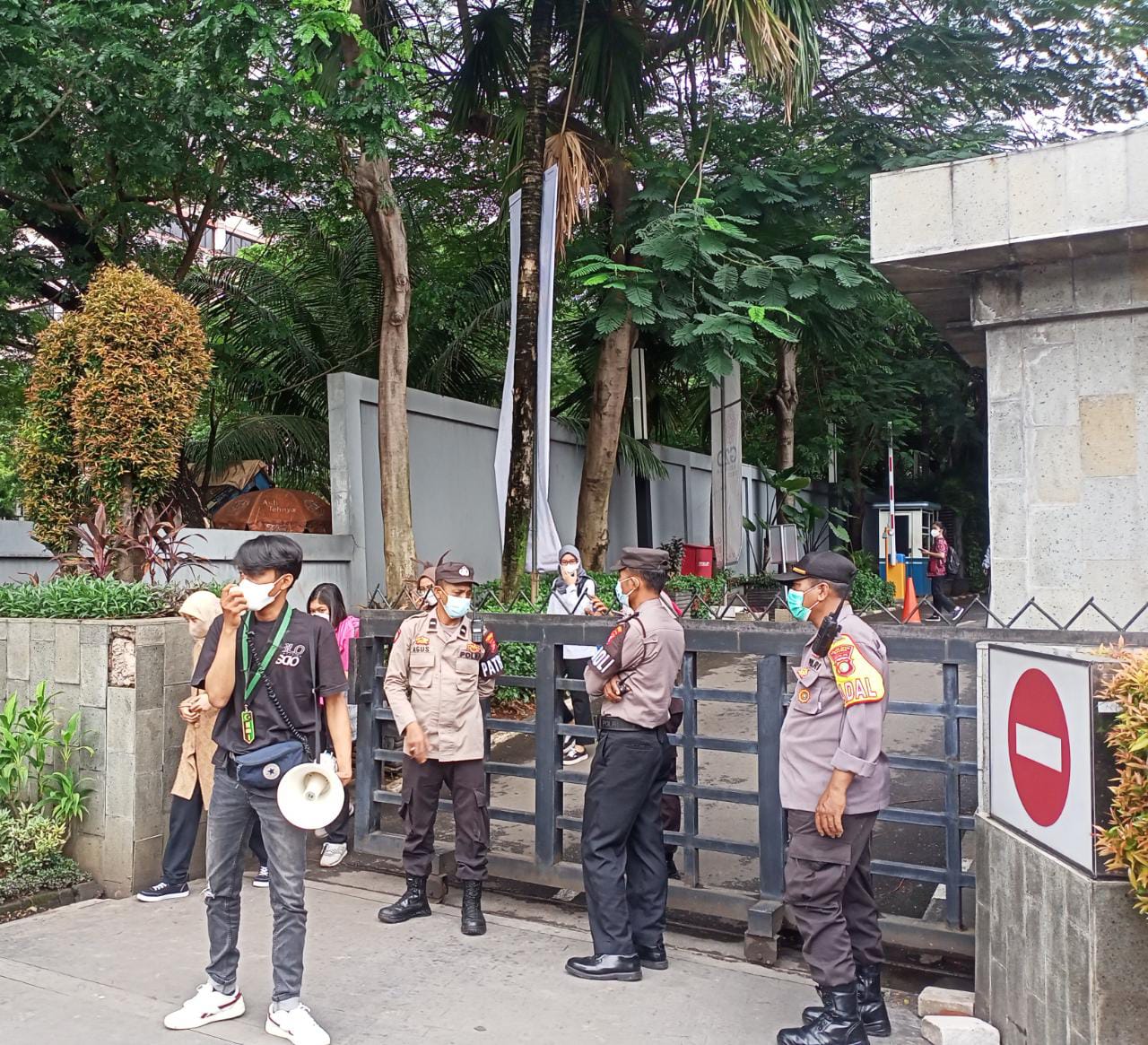 Rumah Presidium KAHMI Kota Tangerang Dilepari Kotoran, HMI Cabang Tangerang Mengutuk Keras Tindakan Tak Berada