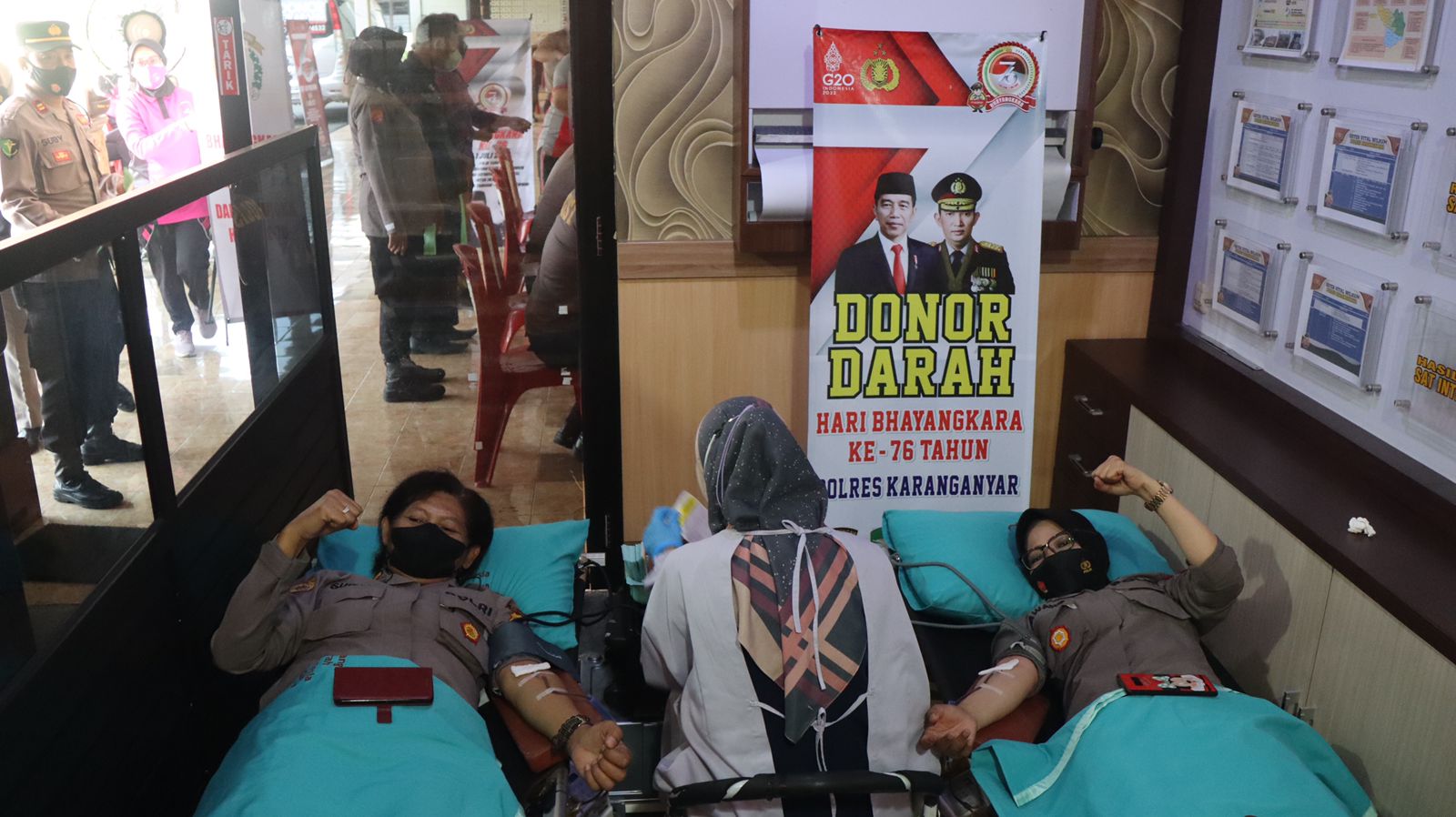 Polres Karanganyar Gelar Bakti kesehatan Donor Darah Dihari Bhayangkara ke 76