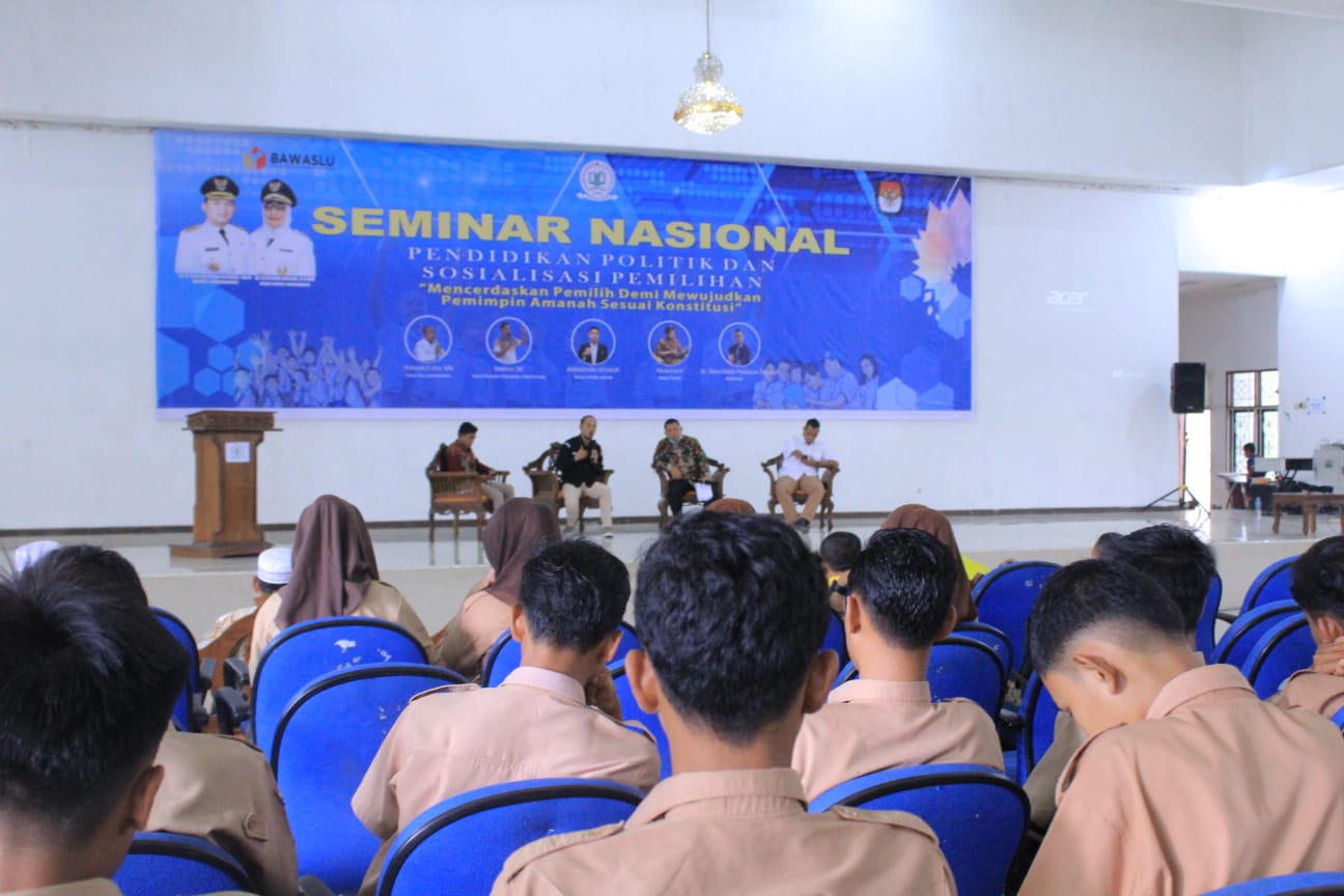 Asisten 1 Hadiri Seminar Nasional Pendidikan Politik dan Sosialisasi Pemilihan