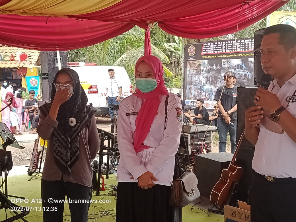 Tim Penilai Lomba Posyandu Remaja (POSREM) Provinsi Banten Mengunjungi Posyandu Remaja SEKAR Desa Mekar Jaya