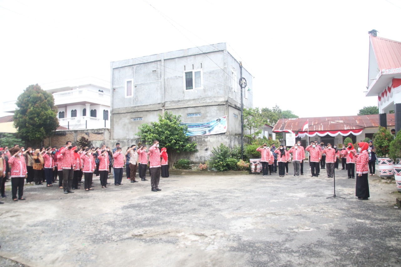 Plt Wali Kota Pematang Siantar Motivasi Pegawai di Lingkungan Kantor Camat Siantar Marihat