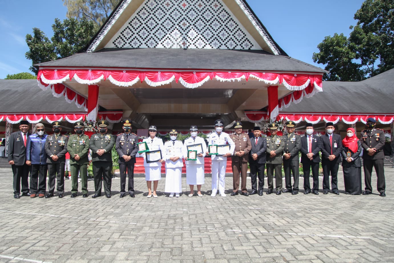 Plt Wali Kota Pematang Siantar Pimpin Upacara Peringatan Detik-detik Proklamasi Kemerdekaan RI ke-77