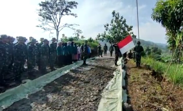 Satgas TMMD 114 Kodim 0608/Cianjur Peringati HUT RI Dilokasi TMMD