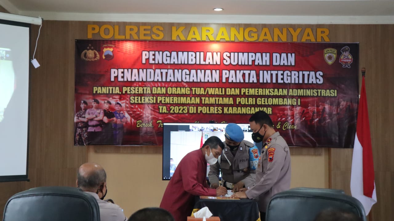 Polres Karanganyar Gelar Pengambilan Sumpah Fakta Integritas dalam Penerimaan Tamtama Polri