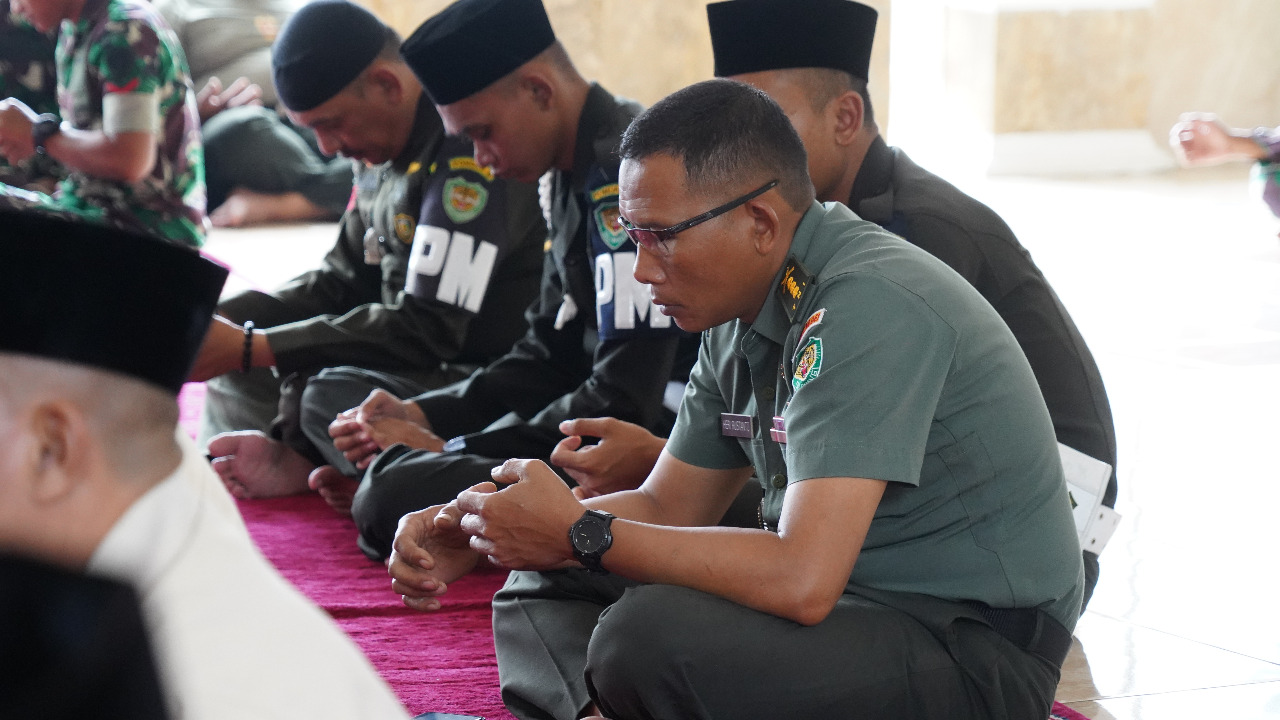 Korem 061/SK Melaksanakan Doa Bersama Dalam Rangka HUT KE 77 TNI Tahun 2022