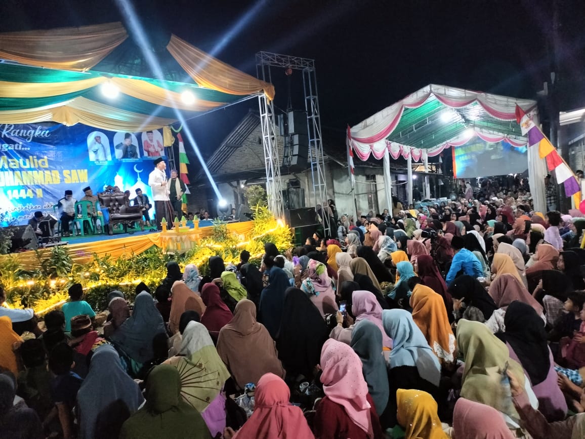 Hadirnya Ustad Akri Patrio dalam Peringatan Maulid Nabi Muhammad Saw 1444 H di Desa Cibugel Cisoka