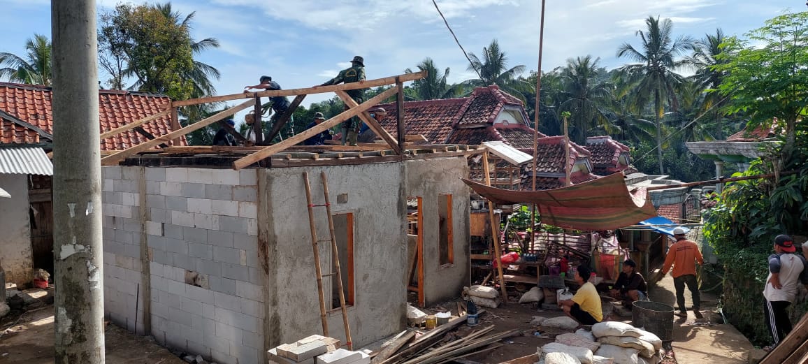 Selain Pelebaran Jalan, Program TMMD ke 115 Sisir Renovasi Bedah 2 Rumah Tidak Layak Huni