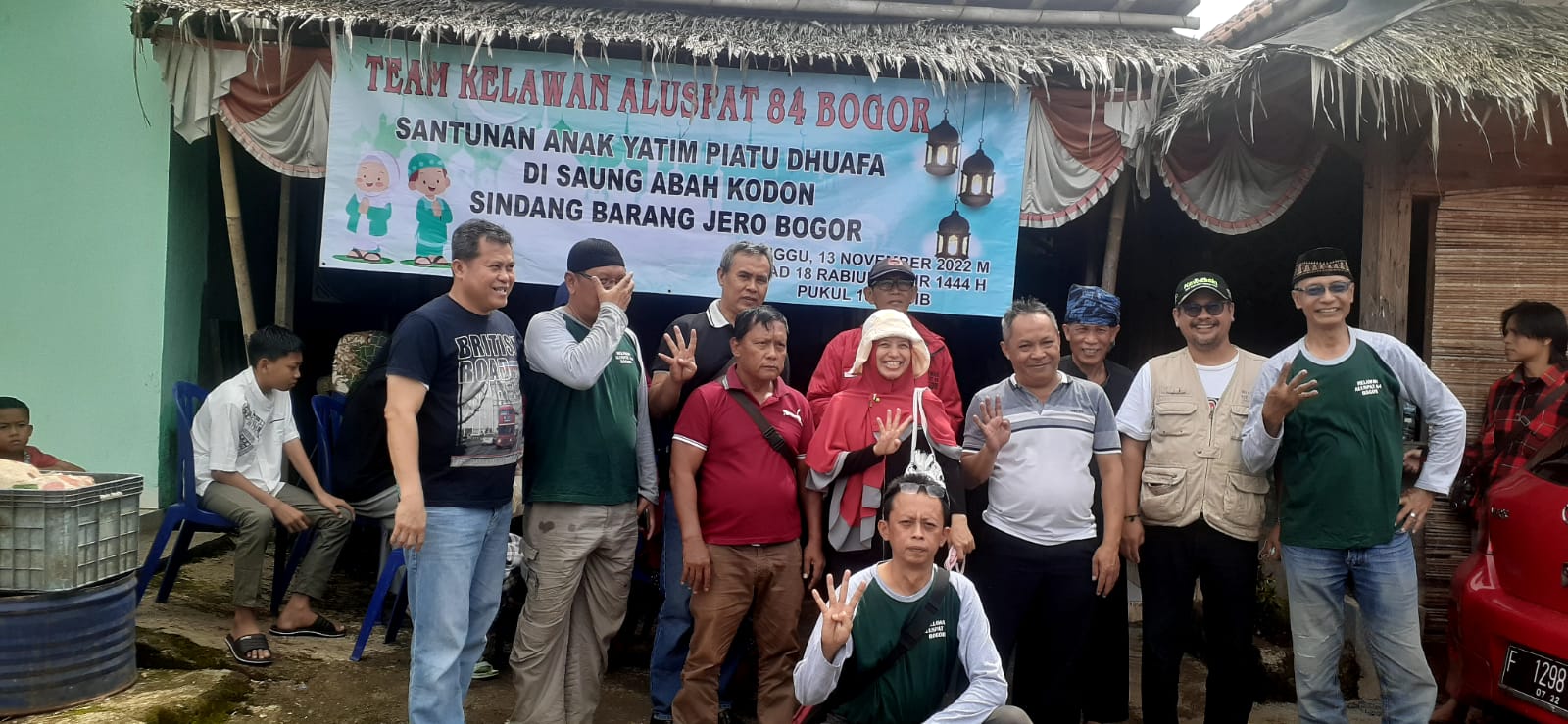 Alumni SMP Negeri 04 Angkatan 84 Giat Bakti Sosial Santunan Anak Yatim dan Kaum Dhuafa