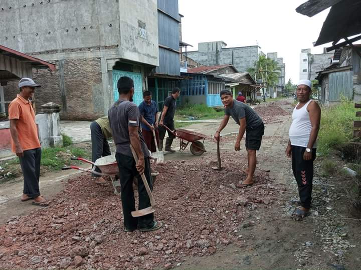 Camat Panai Hilir Galakan Sikap Bergotong Royong