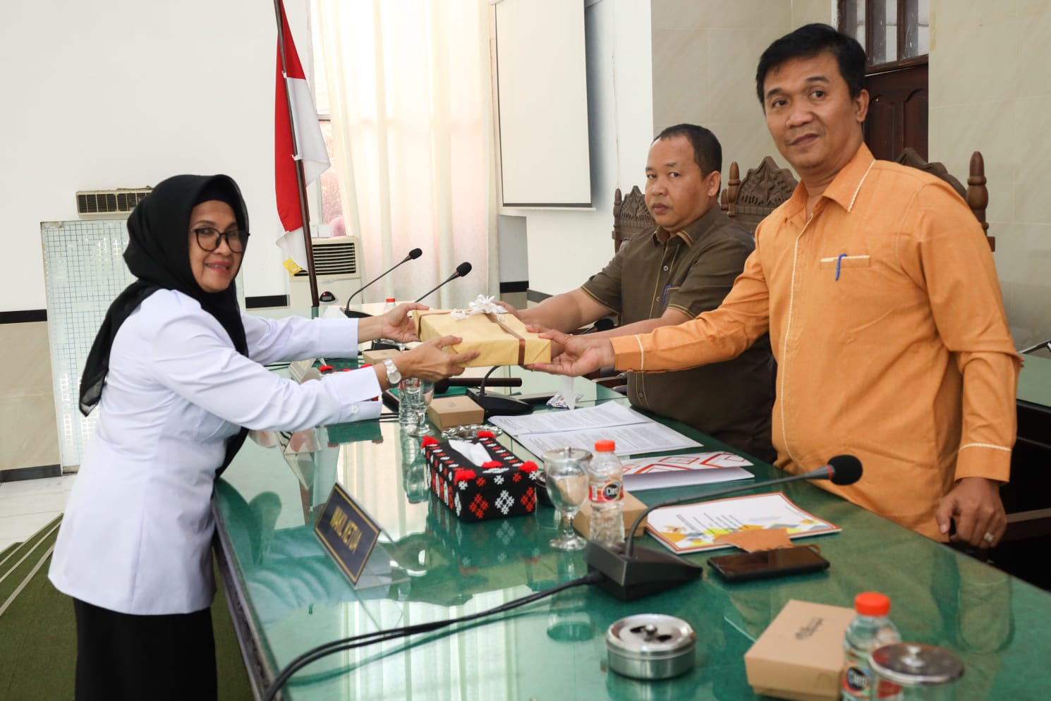 dr Susanti Sampaikan Terima Kasih kepada DPRD yang Bersedia Bahas R-APBD Pematang Siantar 2023   